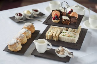 Этажерка для десертов 2 уровня Welsh Slate FINCS21A в ШефСтор (chefstore.ru)
